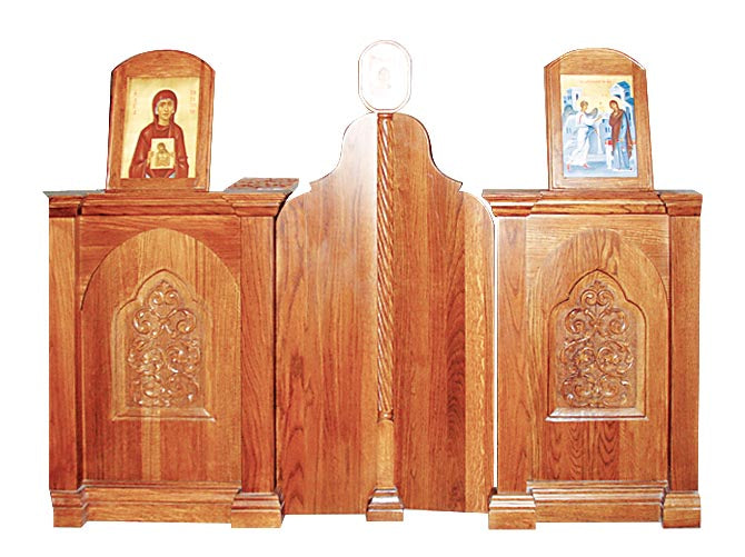 Різьблена огорожа солеї