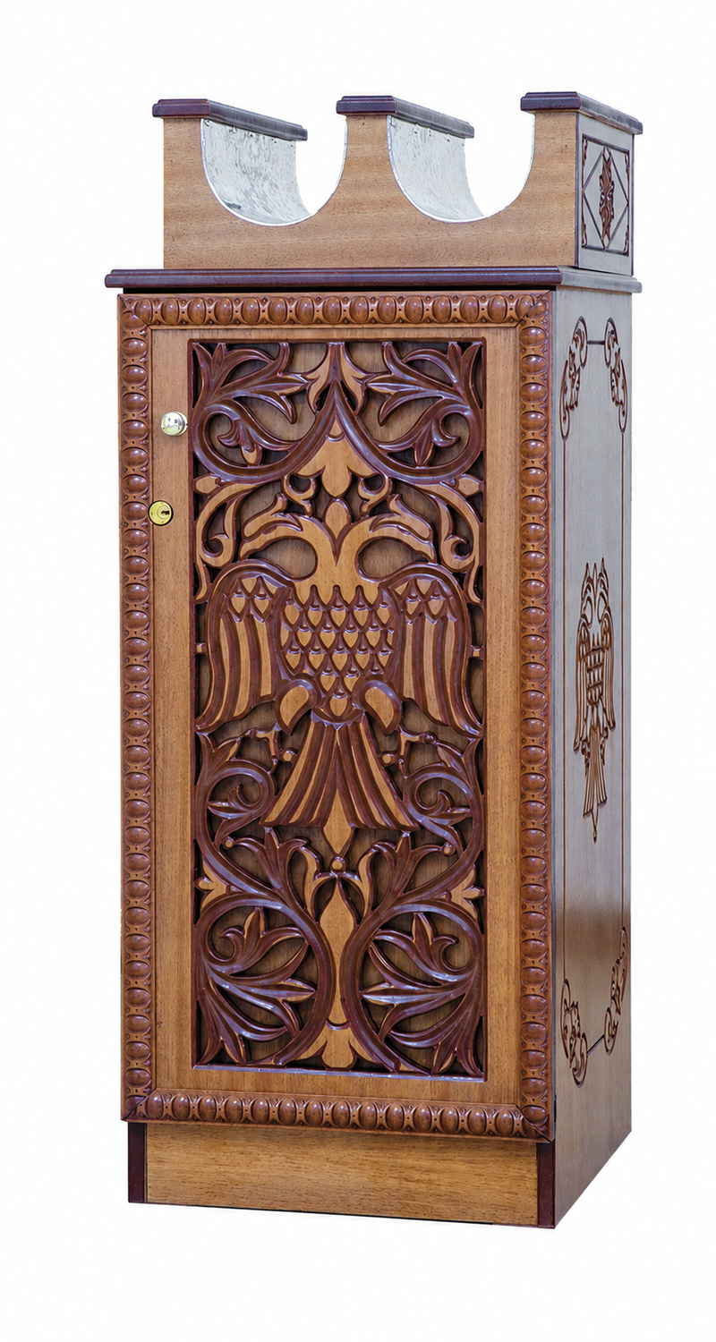 Mobilier sculptat în lemn pentru pangar