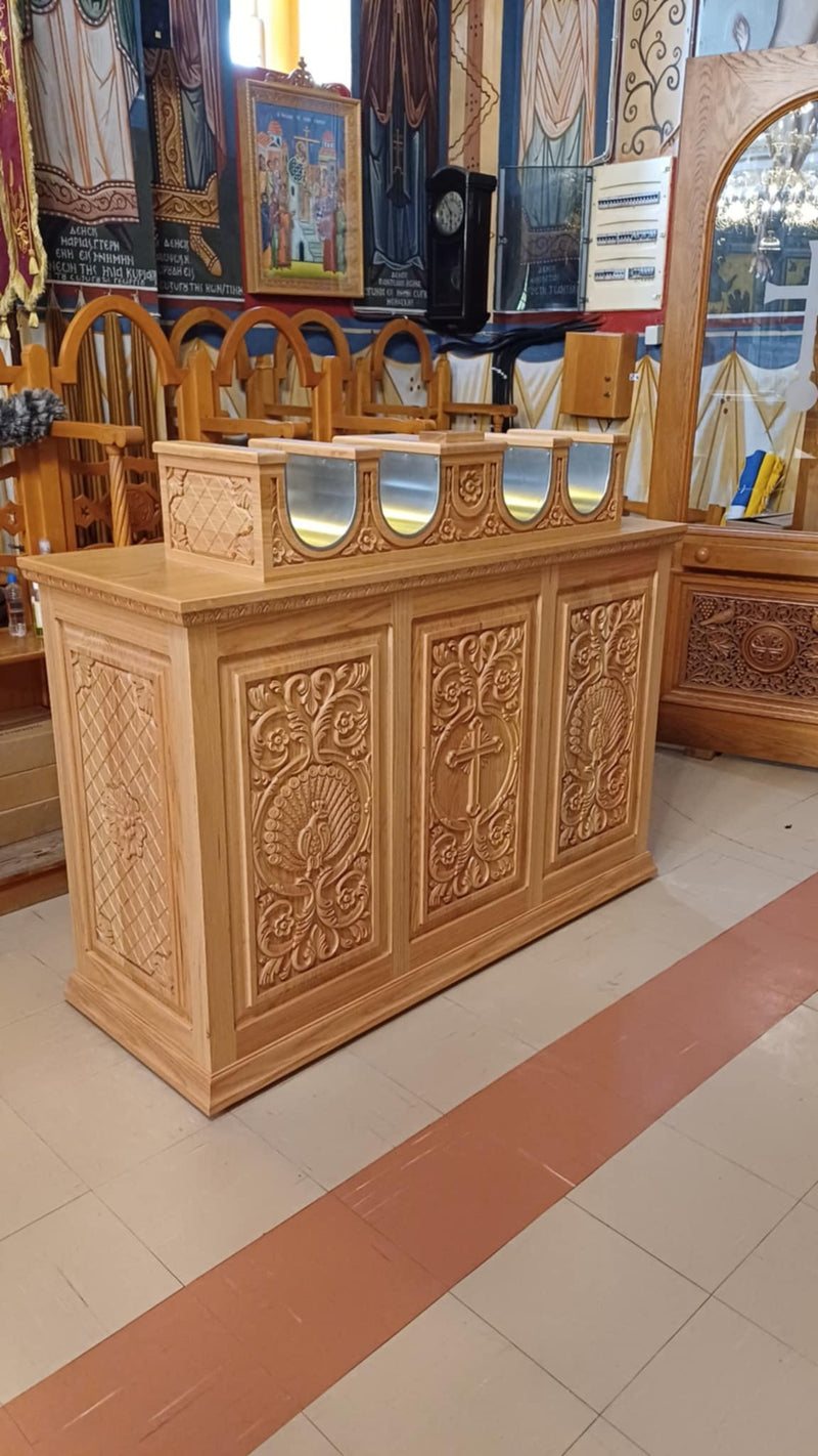 Резной церковный свечной прилавок