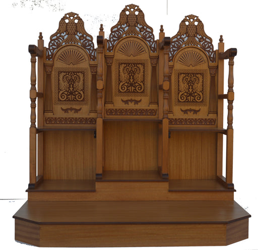 Strană sculptată din lemn pentru cântăreți — Α 036