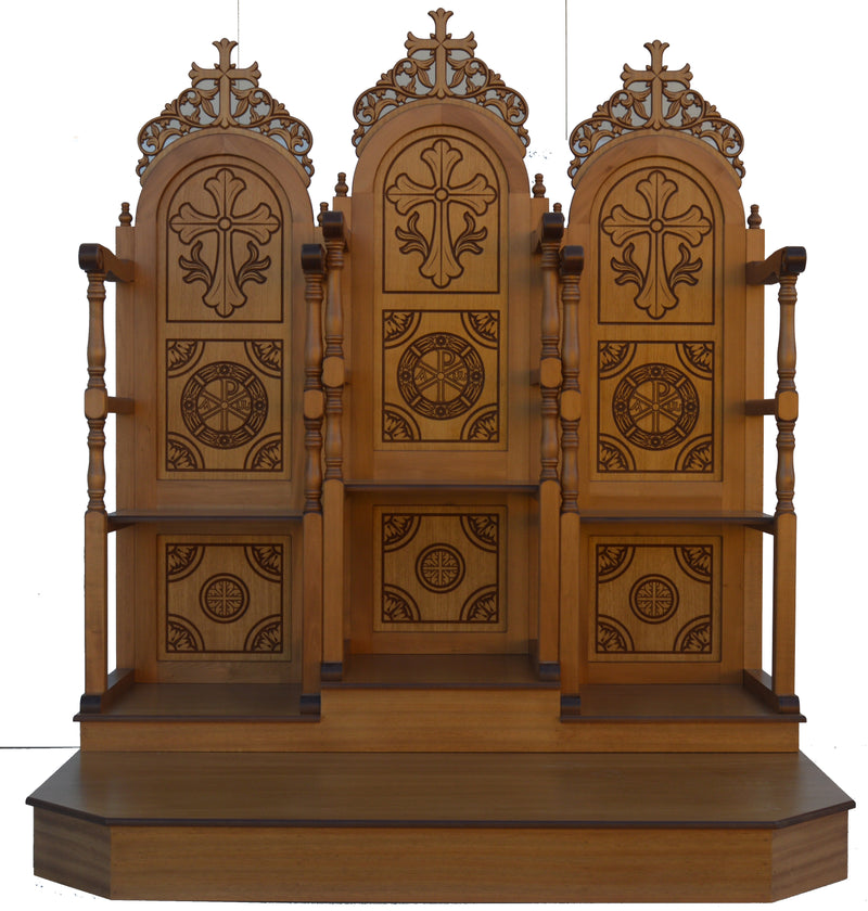 Scaun sculptat din lemn pentru psalți — Α 039