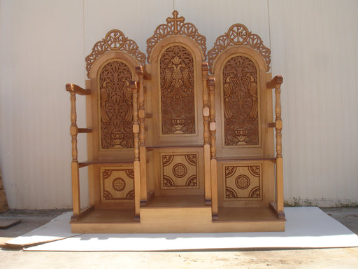 Scaun sculptat din lemn pentru cântăreți — Α 051