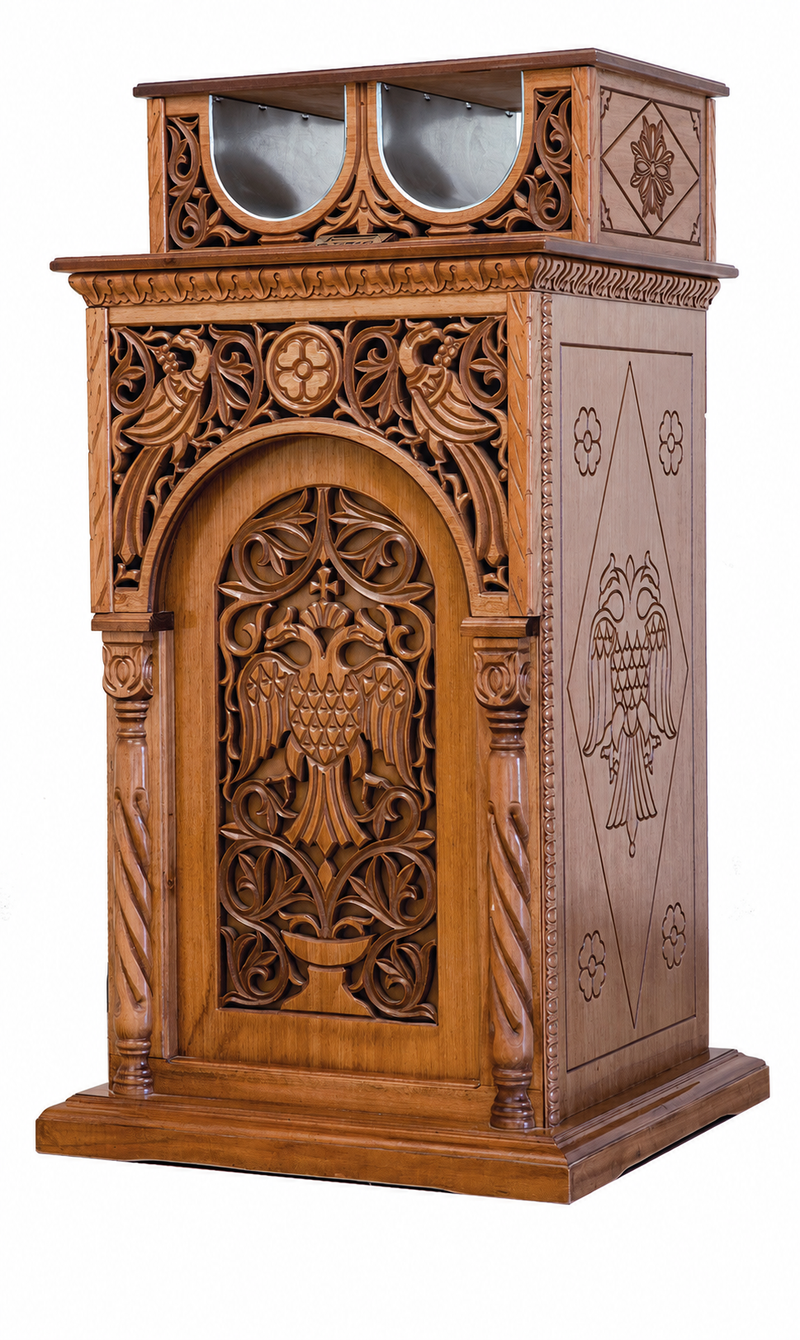 Mobilier sculptat în lemn pentru pangar